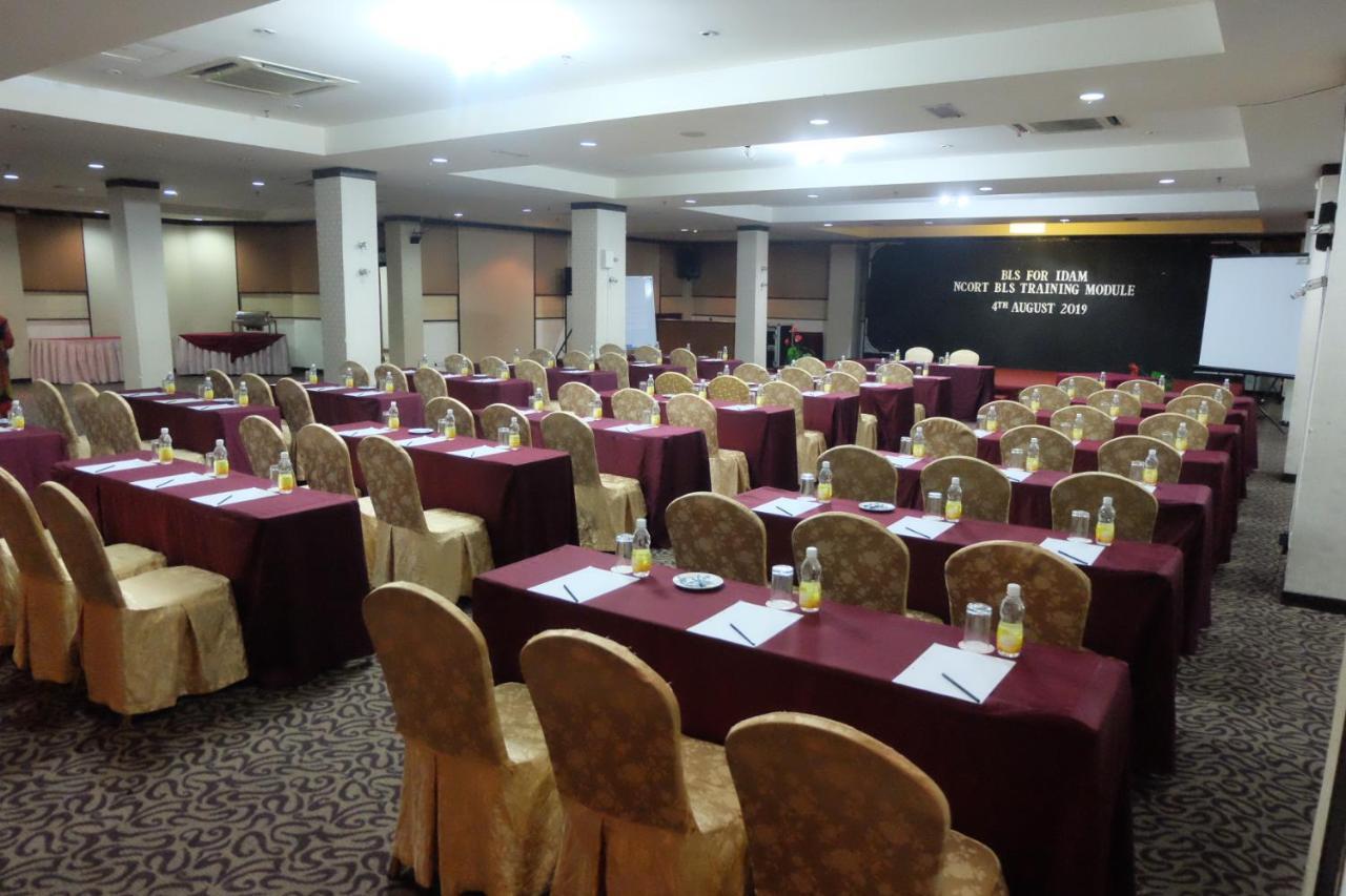Carlton Hotel Shah Alam Exterior photo